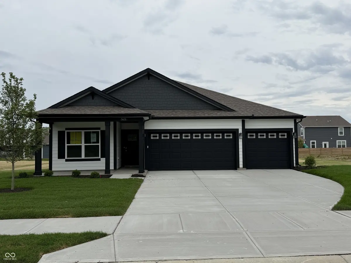 5631 Bluewing Creek LN, Clayton, IN 46118