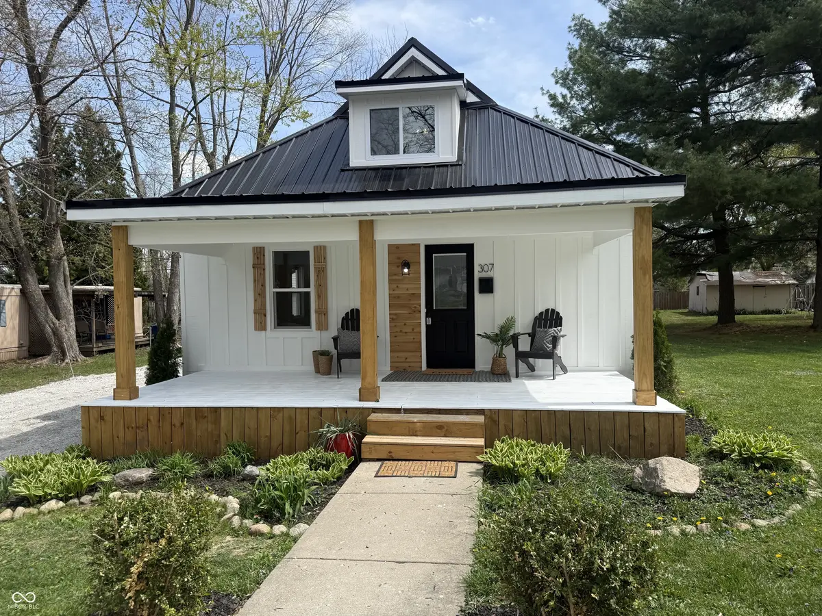 307 N Blake ST, Sheridan, IN 46069
