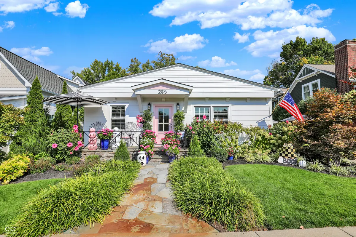 285 N Main ST, Zionsville, IN 46077