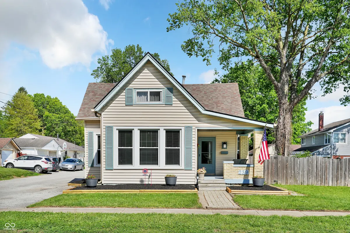239 Avon AVE, Plainfield, IN 46168