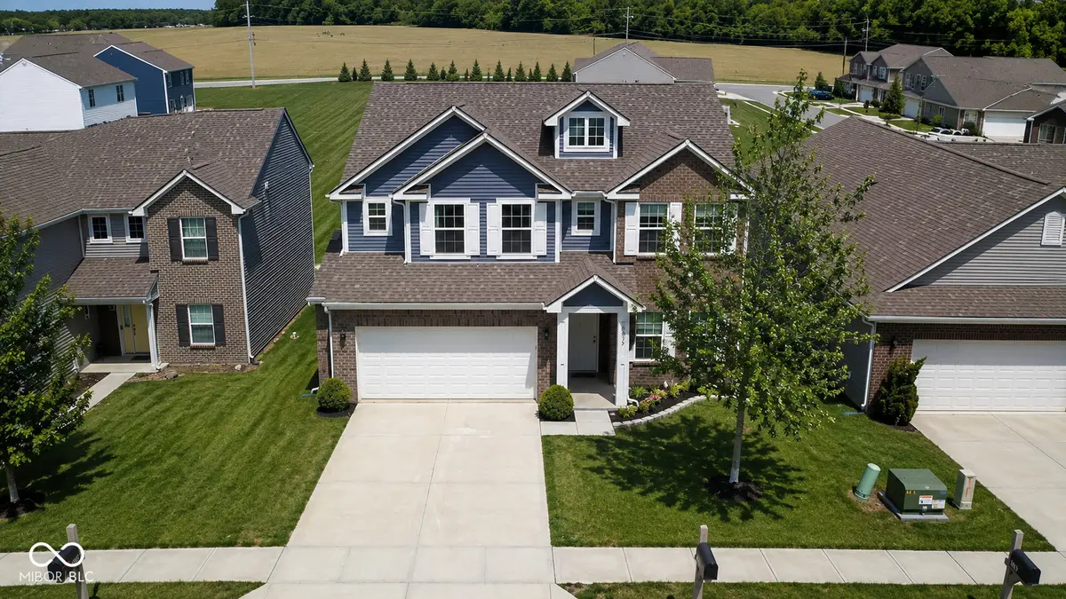 5872 Wintersweet LN, Whitestown, IN 46075
