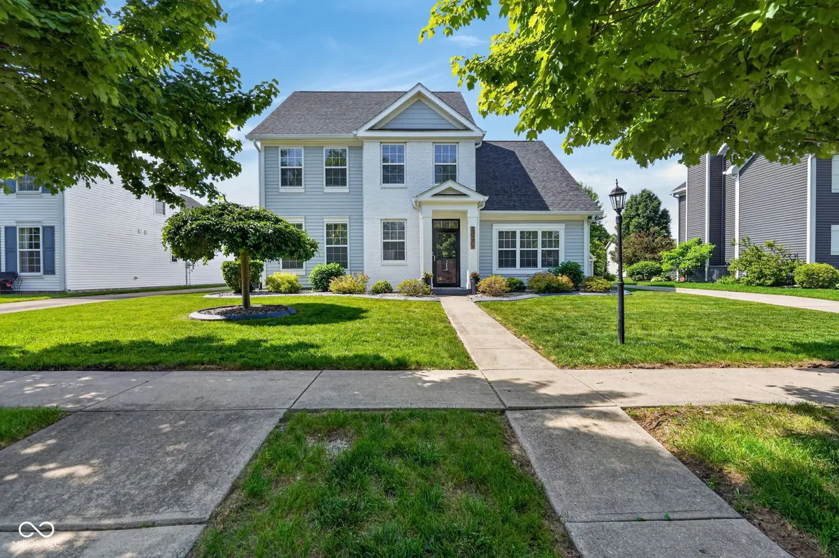 1271 Liberty DR, Westfield, IN 46074