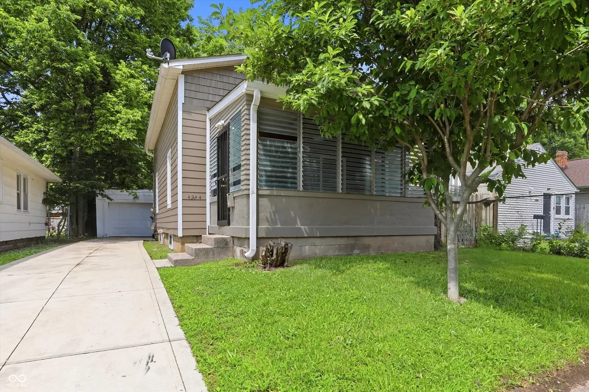 4224 Evanston AVE, Indianapolis, IN 46205