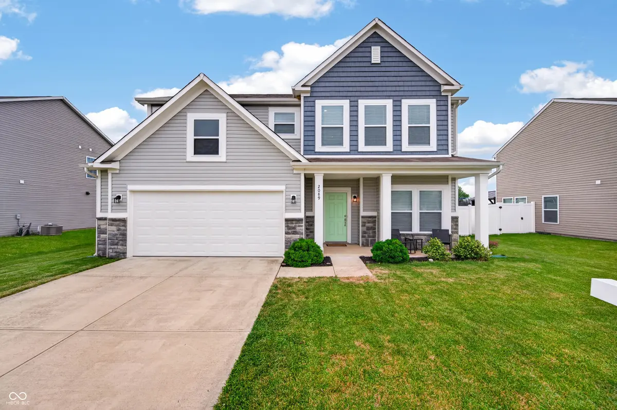2089 Deer Valley CT, Columbus, IN 47201