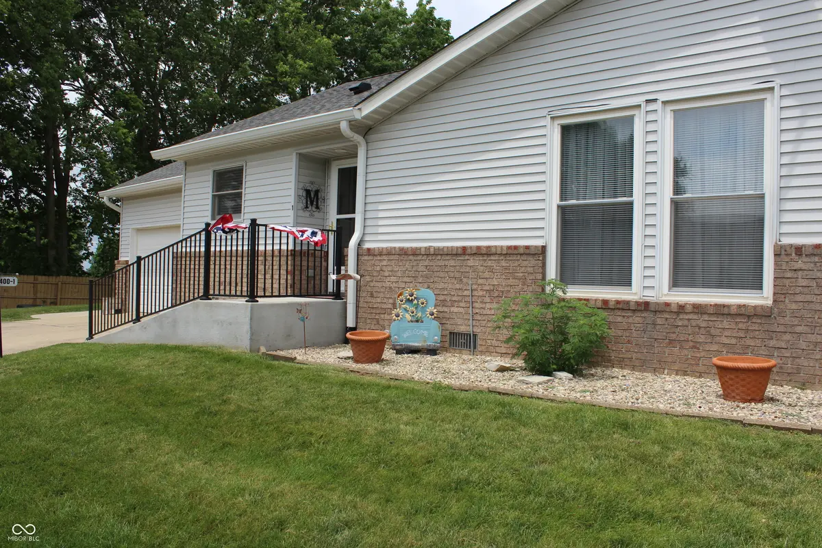 400 Unit 1 Longcastle DR, Greencastle, IN 46135