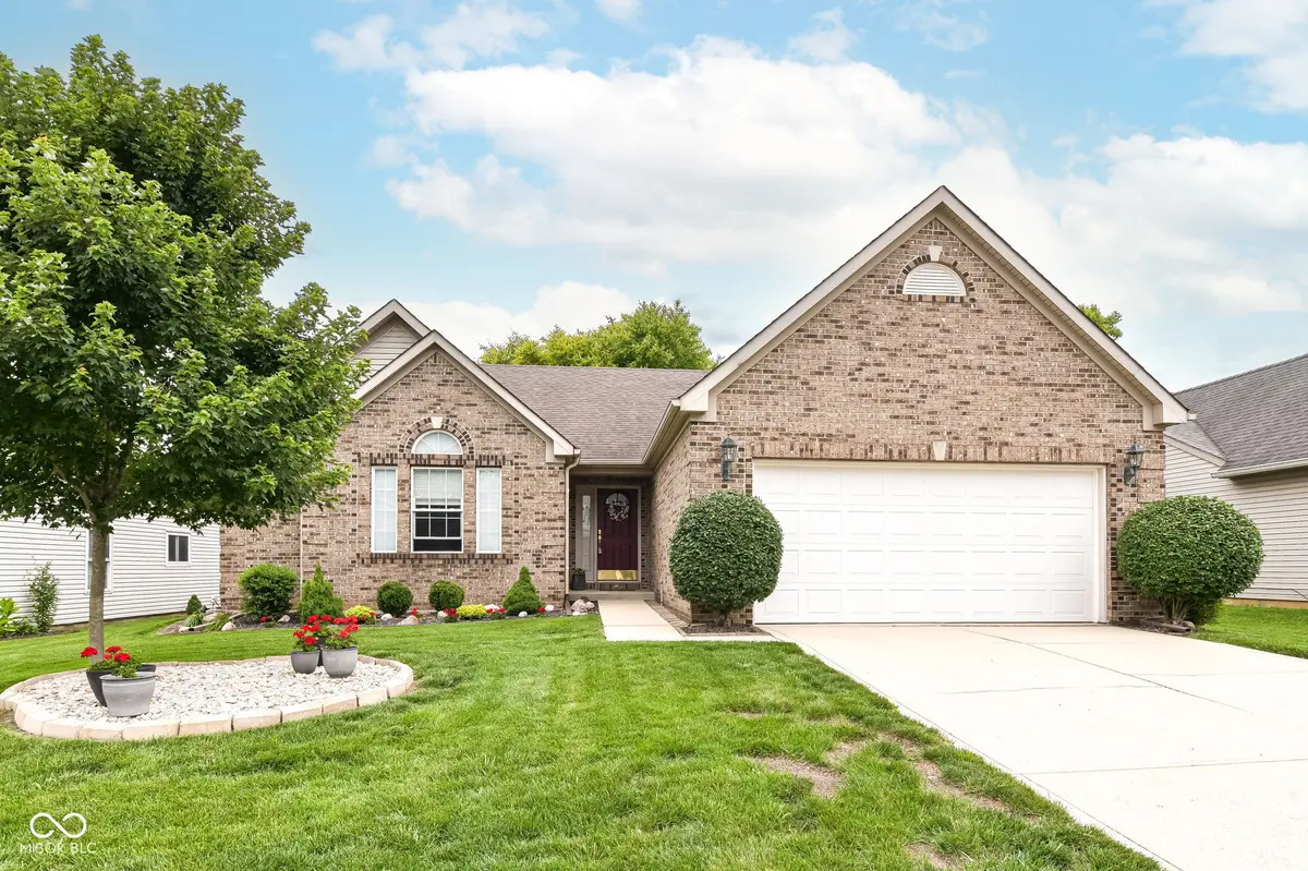 10463 Becker CT, Fishers, IN 46038