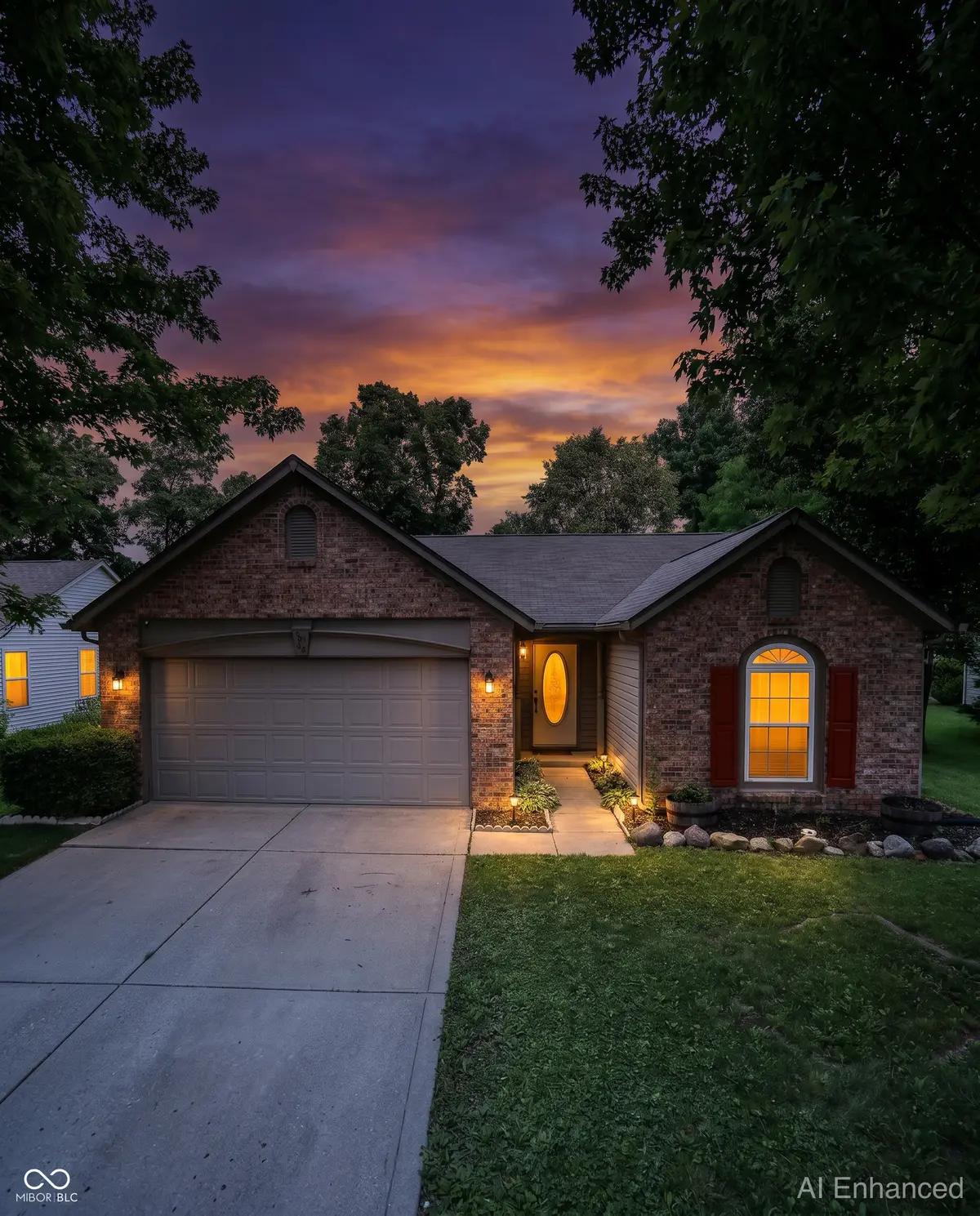 10702 Ashview DR, Fishers, IN 46038
