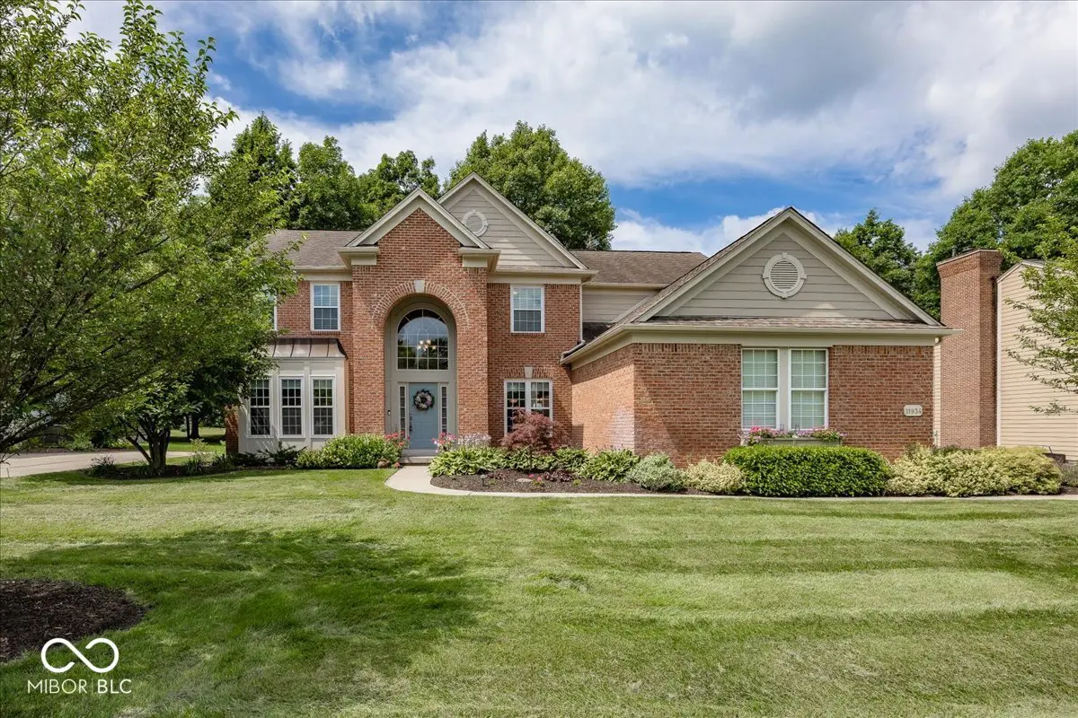 11934 Gray Eagle DR, Fishers, IN 46037