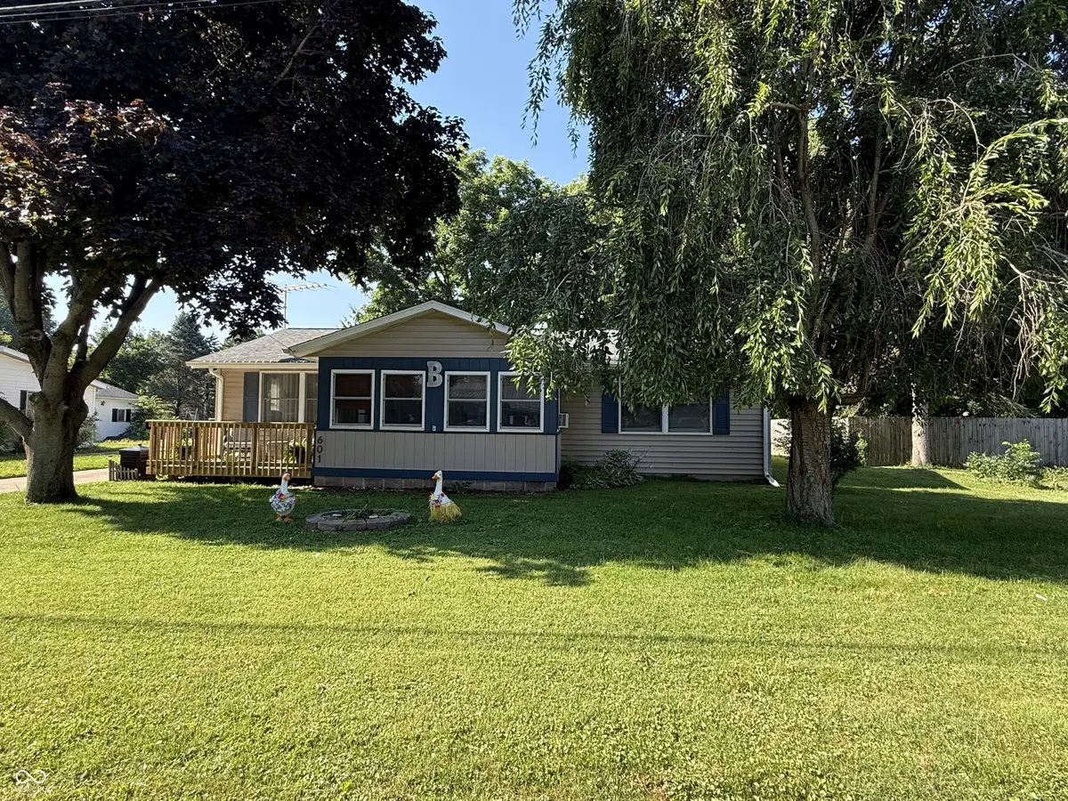 601 7th ST, Crawfordsville, IN 47933