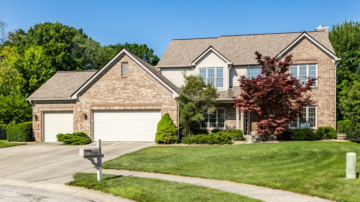 10884 Pickens CT, Carmel, IN 46032