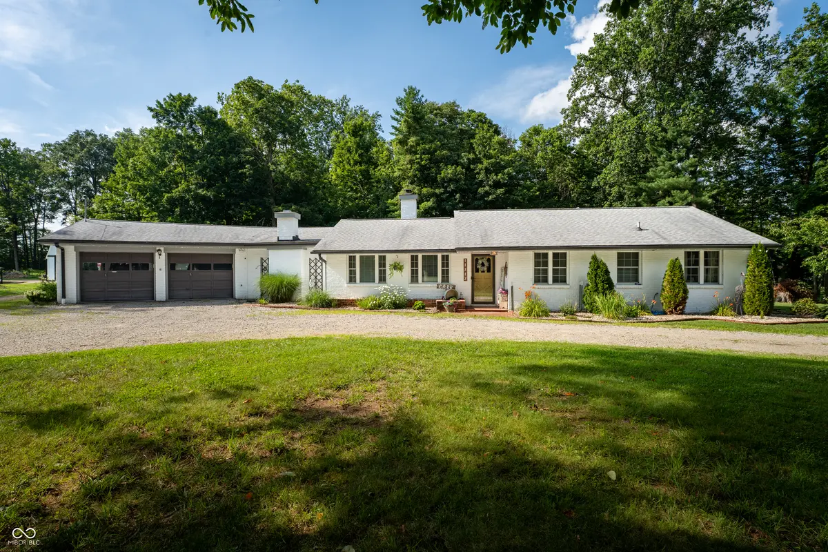 11312 E County Road 200 RD N, Hope, IN 47246
