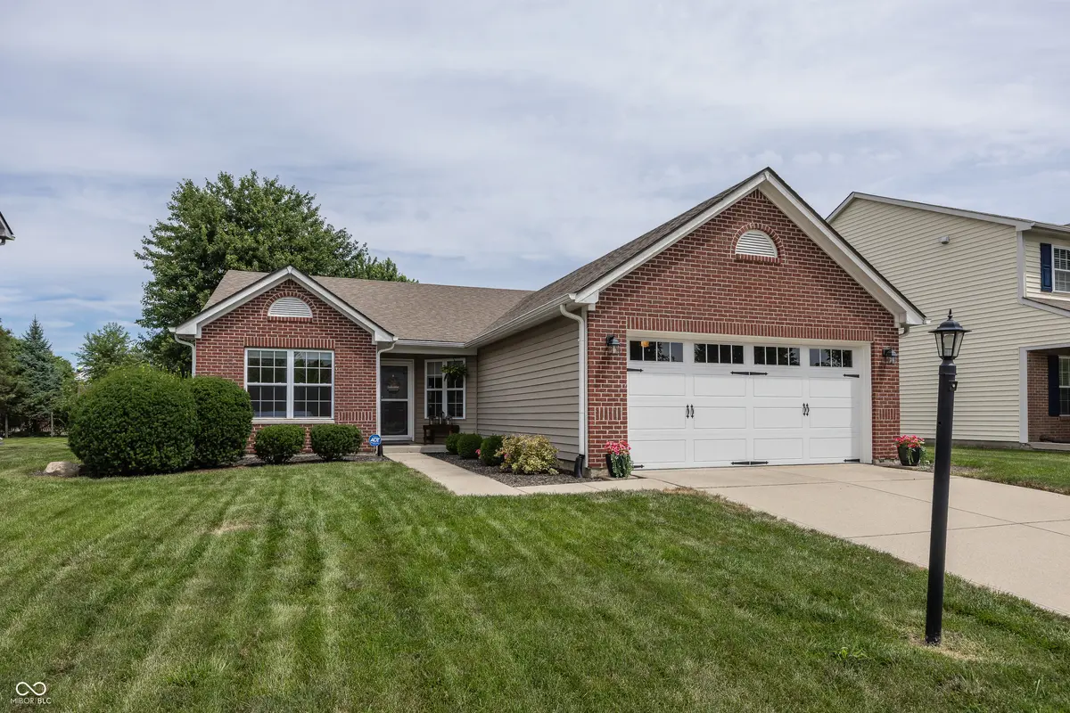 10128 Beresford CT, Fishers, IN 46038