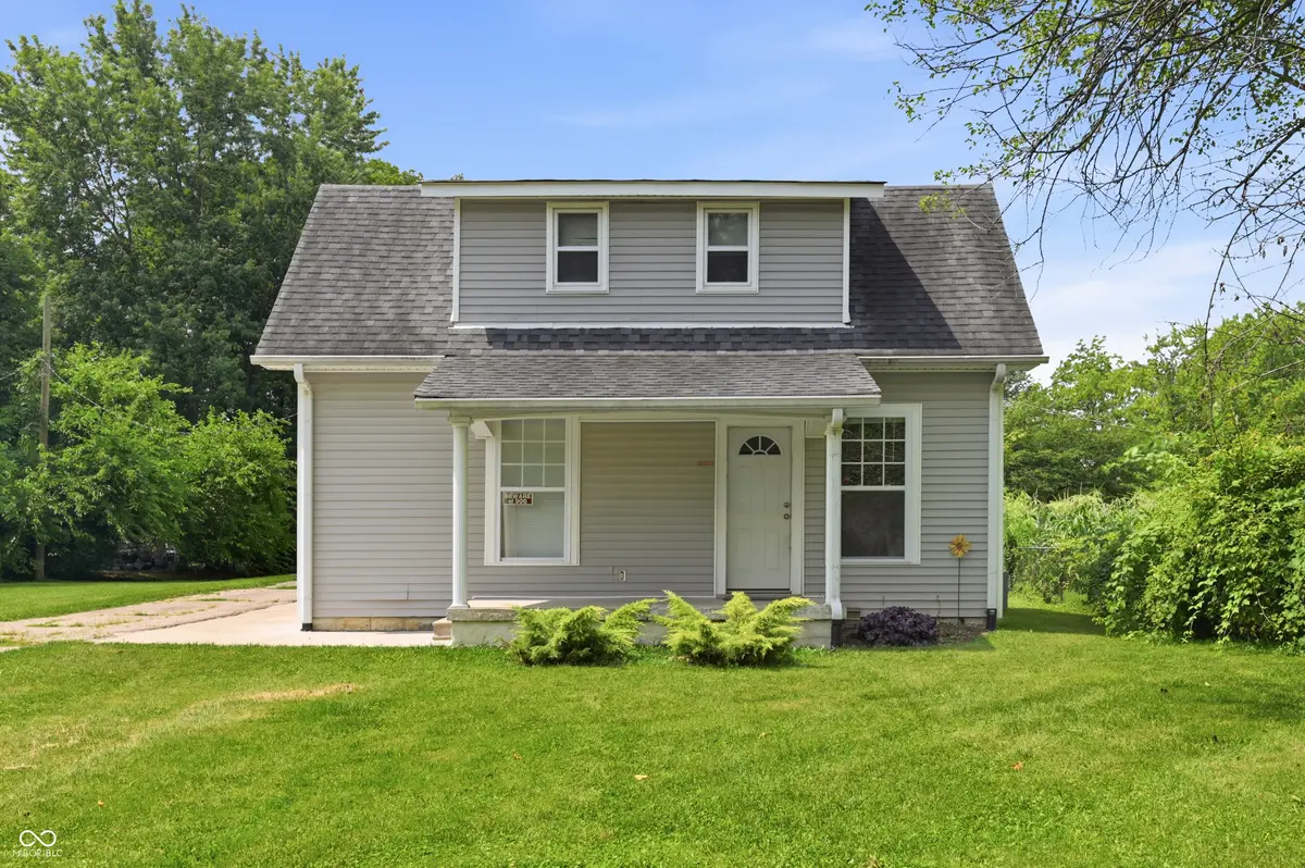 9627 N Michigan RD, Fairland, IN 46126