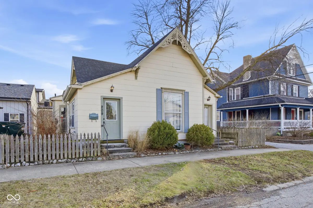 209 W North ST, Lebanon, IN 46052