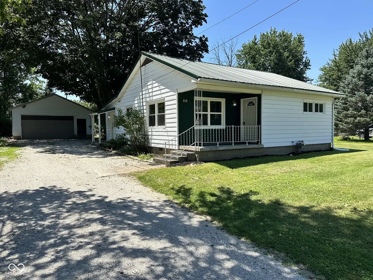 615 E Taylor ST, Ladoga, IN 47954