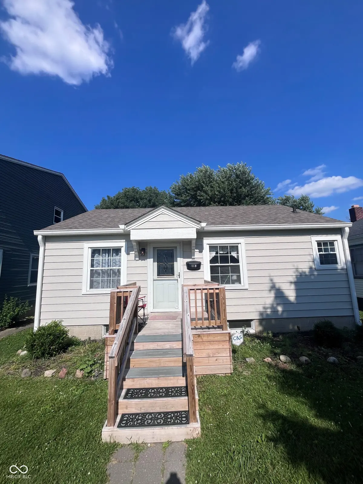 119 S 6th AVE, Beech Grove, IN 46107