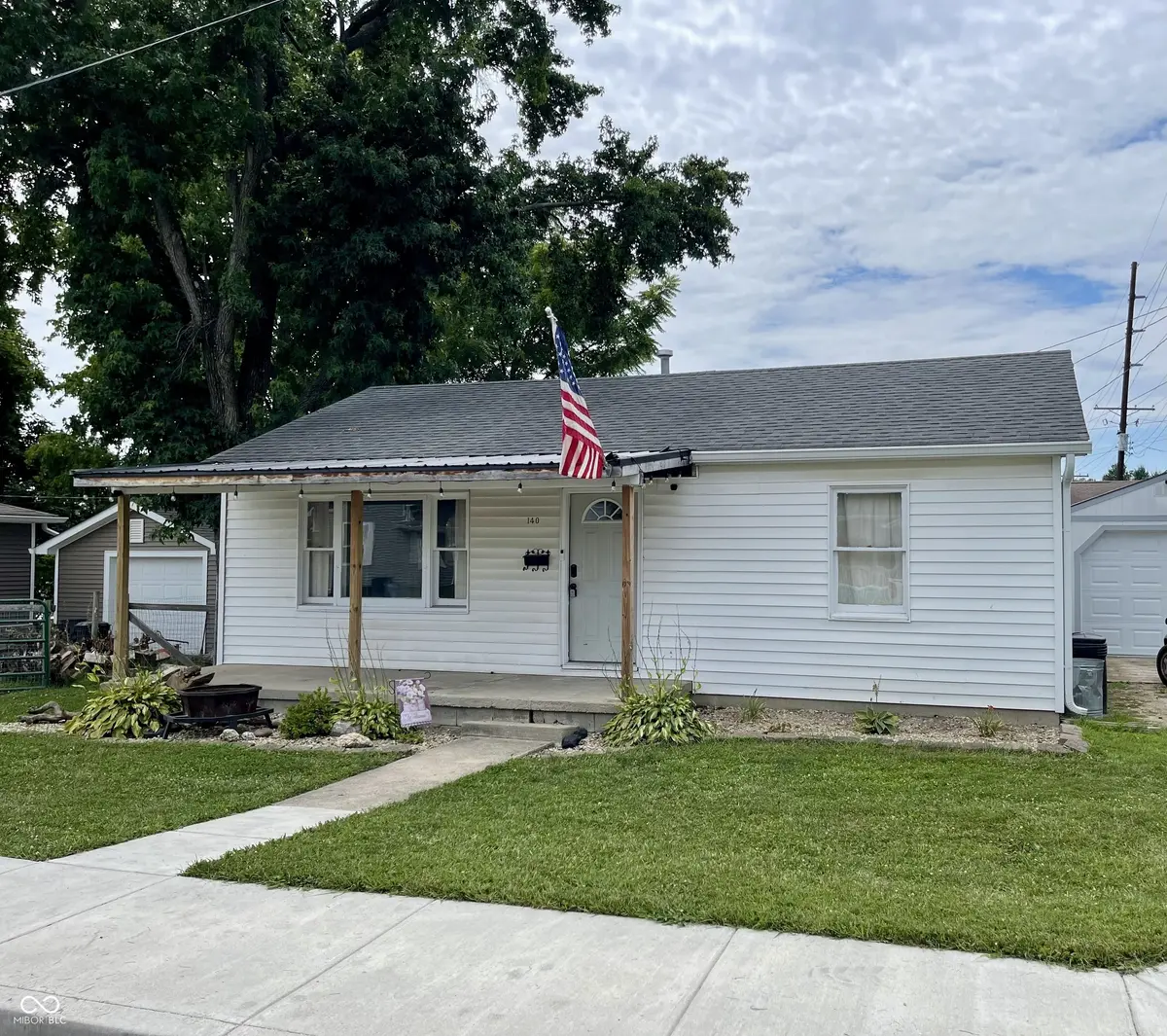140 N 5th ST, Martinsville, IN 46151
