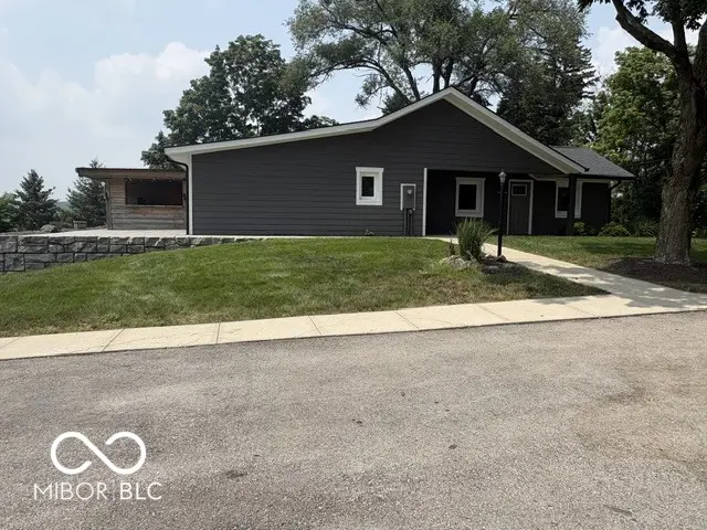 8831 W 10 N, Lapel, IN 46051