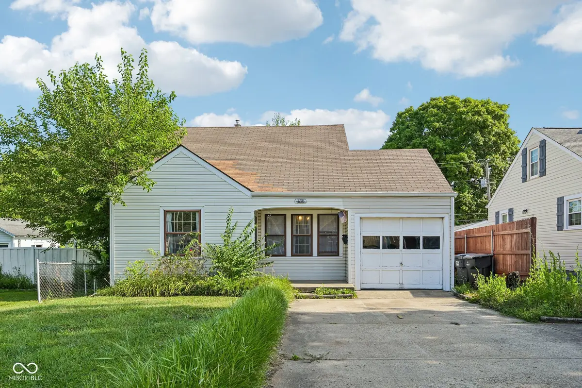 308 E 38th ST, Anderson, IN 46013