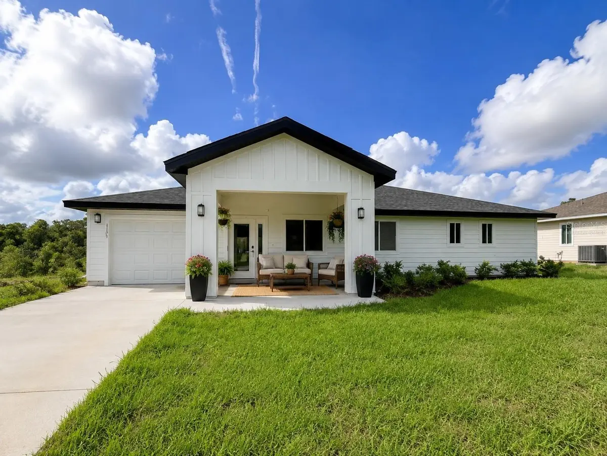 135 HARTFORD ST, Hawthorne, FL 32640