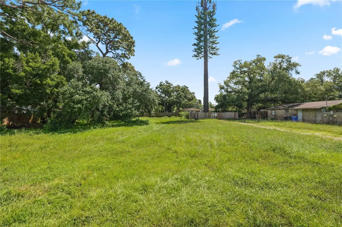 13805 N 20TH ST, Tampa, FL 33613