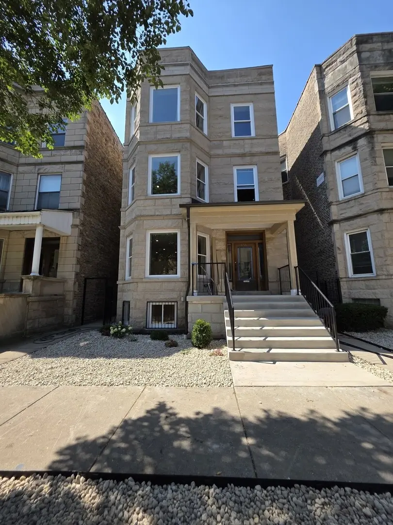 3726 N Racine AVE #2, Chicago, IL 60613