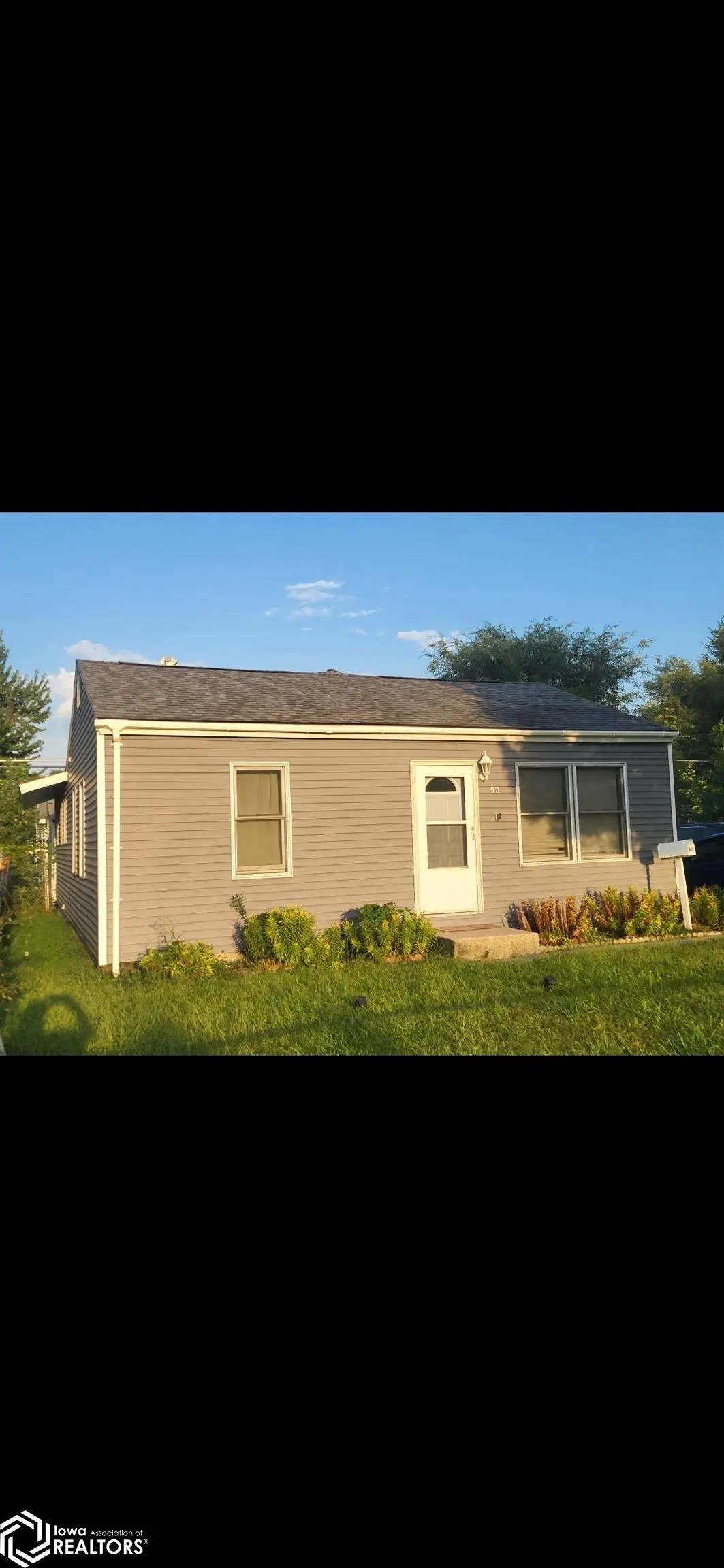 405 N 12Th AVE, Marshalltown, IA 50158