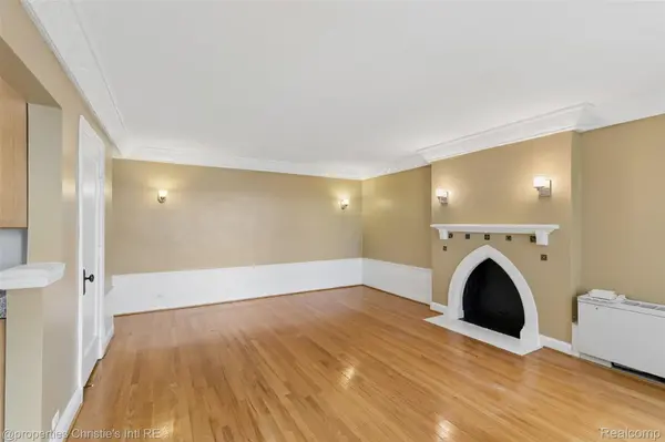 15 E Kirby ST #1107, Detroit, MI 48202