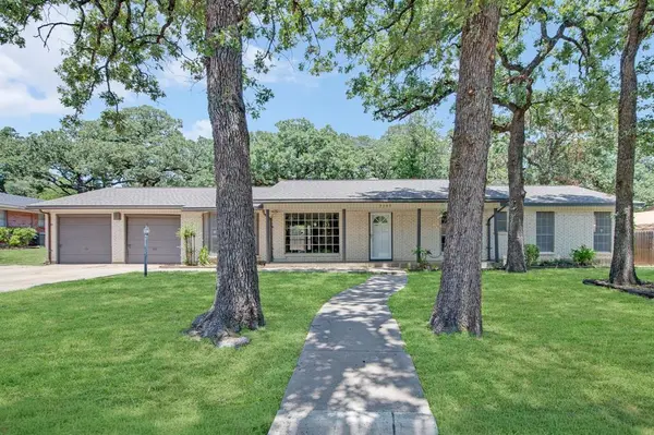 3505 Oak Haven Drive, Forest Hill, TX 76119