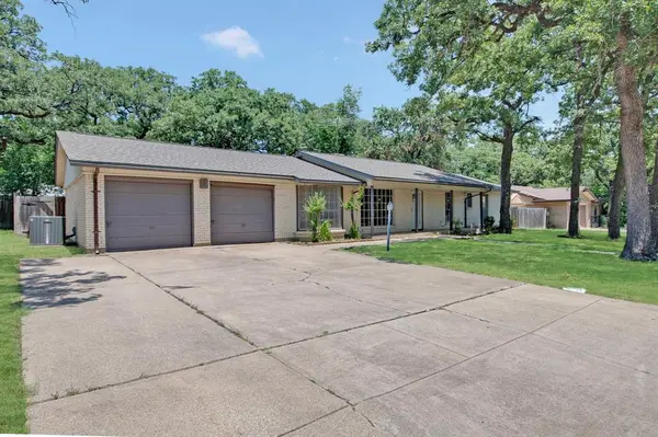 3505 Oak Haven Drive, Forest Hill, TX 76119