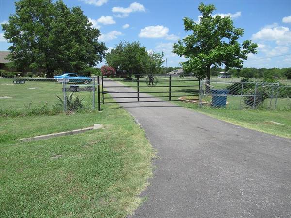 5792 FM 6, Josephine, TX 75189
