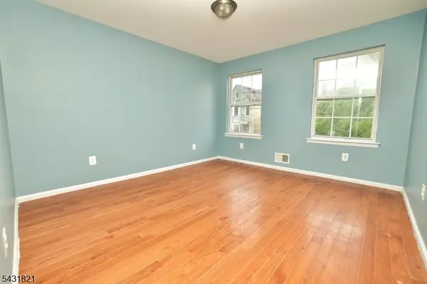 36 Brenner St, Newark City, NJ 07108