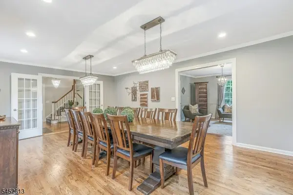 94 Sherwood Ln, Long Hill Twp., NJ 07980