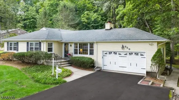 629 Lawlins Rd, Wyckoff Twp., NJ 07481