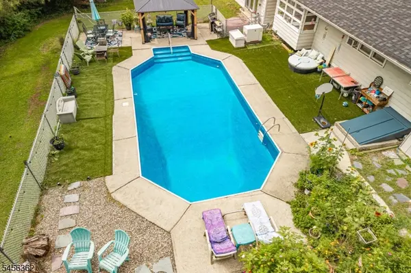 84 Lake Wallkill Rd, Vernon Twp., NJ 07461