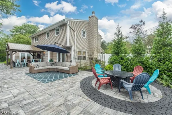 47 Biscay Dr, Mount Olive Twp., NJ 07836