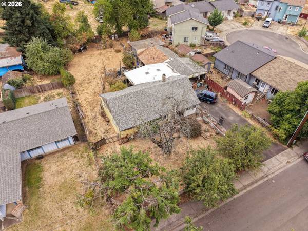 246 S 34TH ST, Springfield, OR 97478