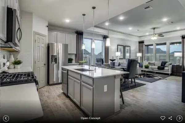 208 Amista DR, Liberty Hill, TX 78642