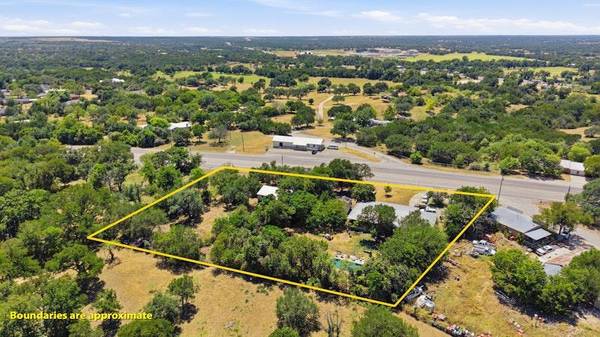 1909 and 1907 S Highway 183 / S Key Avenue, Lampasas, TX 76550