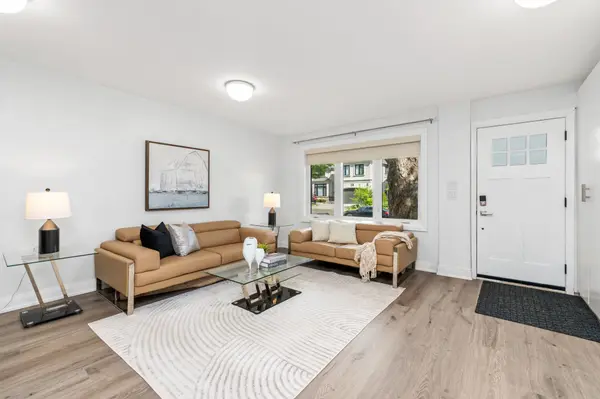 35 Almore AVE, Toronto C06, ON M3H 2G9