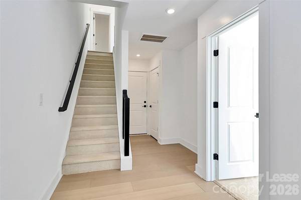 1103 Kokomo LN, Charlotte, NC 28206