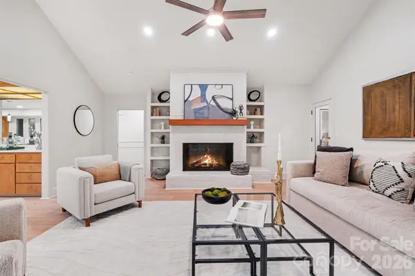 5042 Marci LN, Belmont, NC 28012