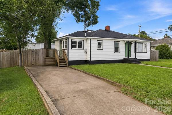 305 Poplar ST, Gaffney, SC 29341
