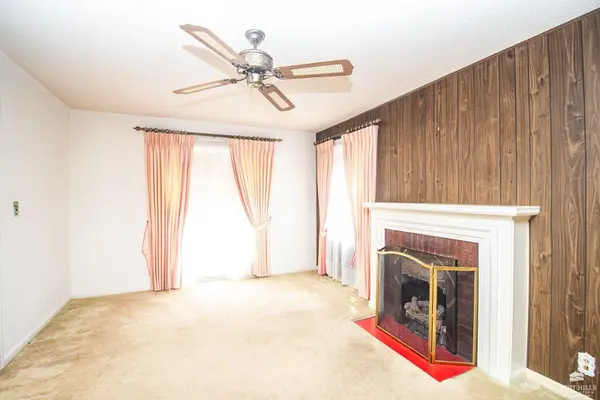 710 W Chestnut St., Junction City, KS 66441