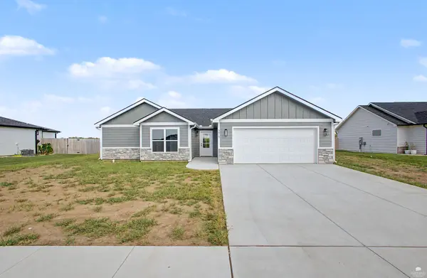 9975 Jasmine DR, Manhattan, KS 66502