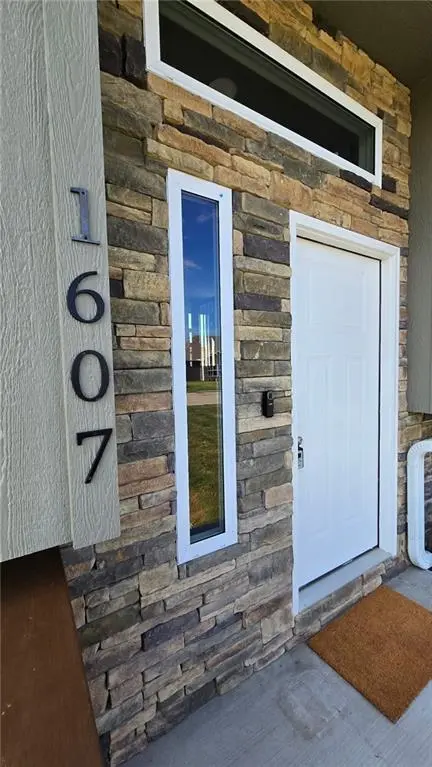 1607 W 6th Street TER, Knob Noster, MO 65336