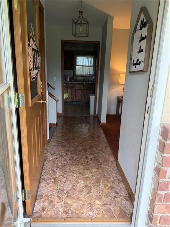 1104 W Forrest LN, Excelsior Springs, MO 64024