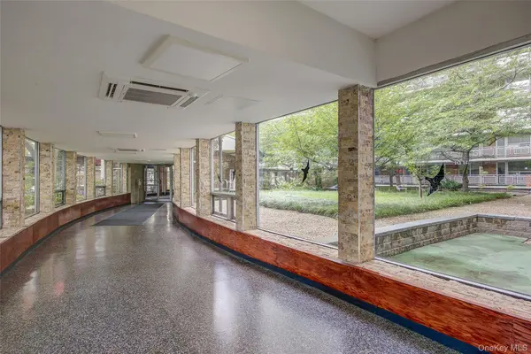 61-25 97th ST #15A, Rego Park, NY 11374