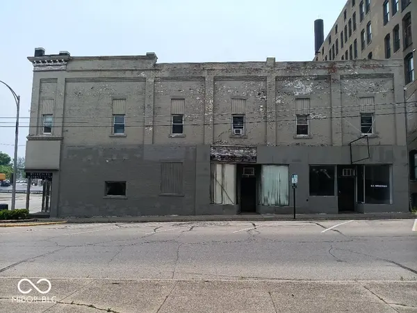 33 E 11th ST, Anderson, IN 46016