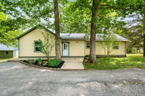 5800 South Shore DR, Nashville, IN 47448